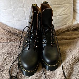 Doc Martens. Leona. Size 8. Never worn!!